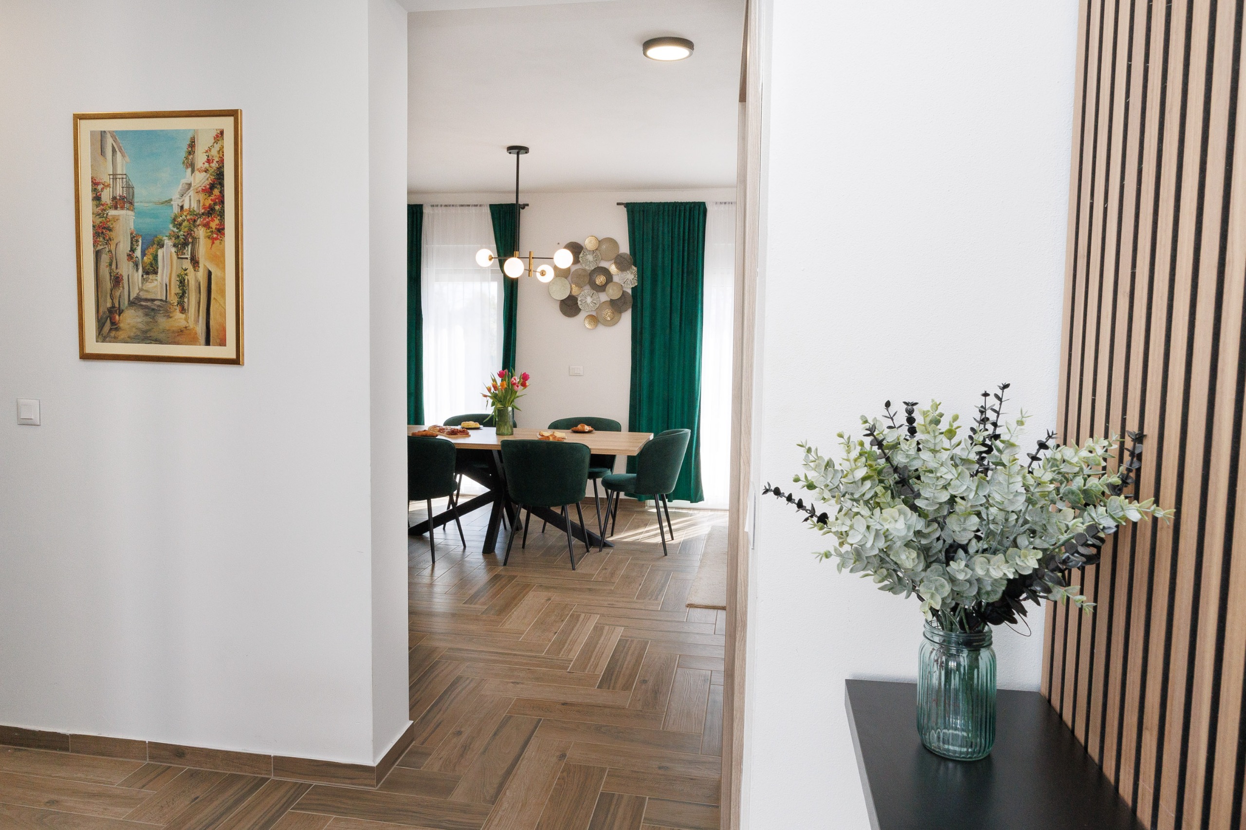 Entry hallway view to dining